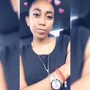 Meet your Posher, Nicole